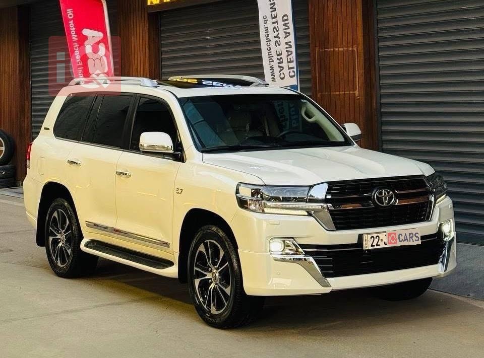 تويوتا لاندكروزر